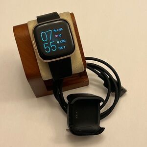 Fitbit Versa 2 (rose gold, Charger, tested, rose gold)